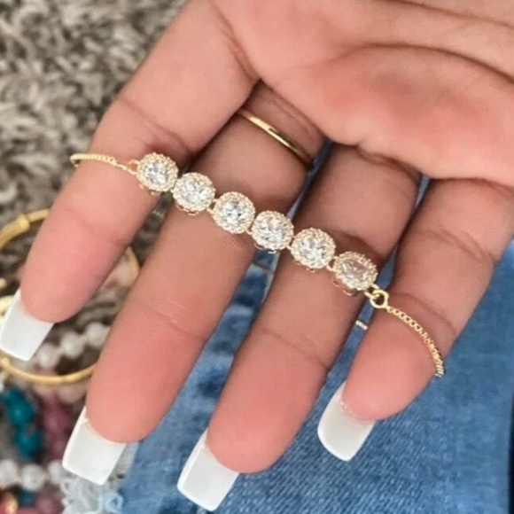 Luxe Cubic Zirconia Pave Pull Dainty Bracelet - Picture 6 of 10